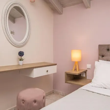 Koukos Loft 公寓式酒店