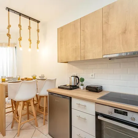 Koukos Loft Apart-hotel 3*